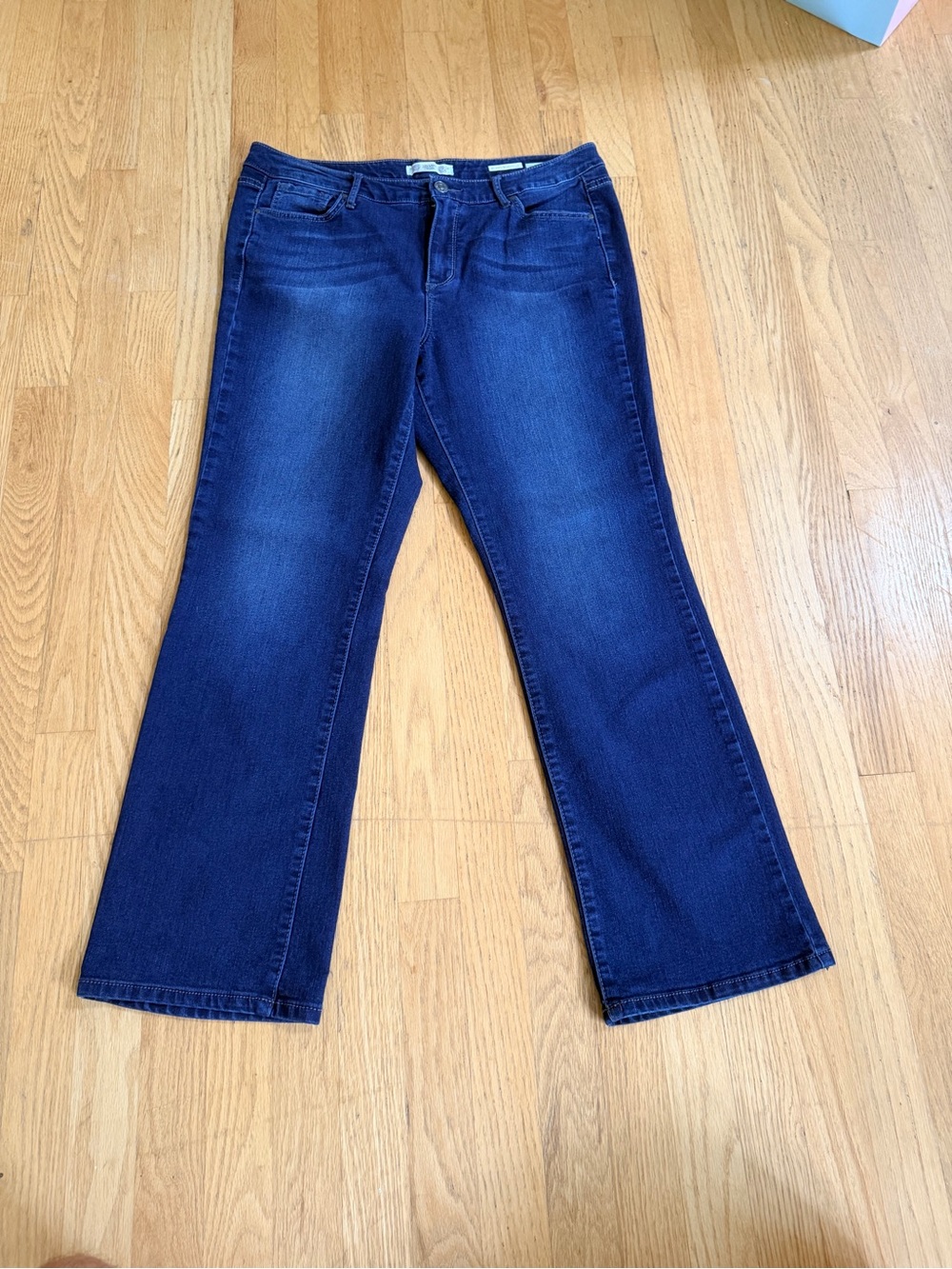 Ladies Size 14/32 "Vintage America" Deep Indigo Flare Jeans BOHO BOOTCUT GUC